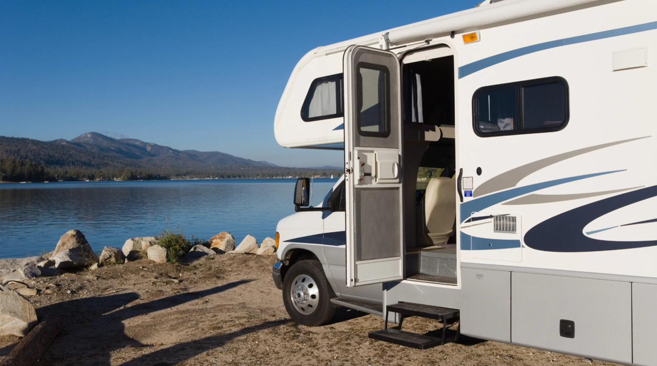 RV Detailing Service (1)